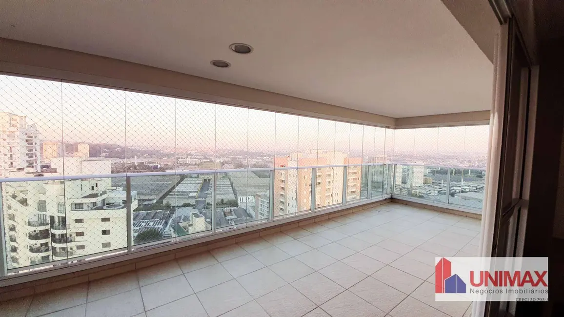 Apartamento com 3 quartos para alugar, 212m2 em Barueri - SP - imagem 3 Foto 3 de Apartamento com 3 quartos para alugar, 212m2 em Barueri - SP