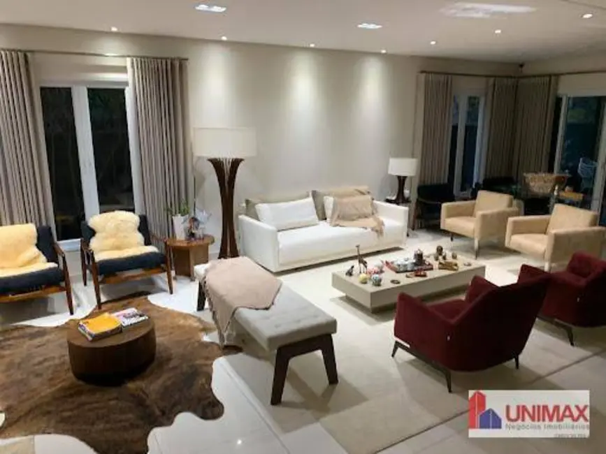 Foto 1 de Casa de Condomínio com 4 quartos para alugar, 400m2 em Alphaville, Santana De Parnaiba - SP