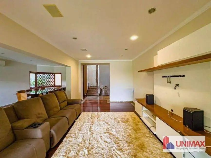 Casa de Condomínio com 3 quartos para alugar, 683m2 em Barueri - SP - imagem 9 Foto 9 de Casa de Condomínio com 3 quartos para alugar, 683m2 em Barueri - SP