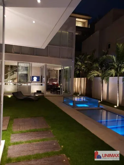 Casa de Condomínio com 4 quartos à venda e para alugar, 500m2 em Barueri - SP - imagem 2 Foto 2 de Casa de Condomínio com 4 quartos à venda e para alugar, 500m2 em Barueri - SP