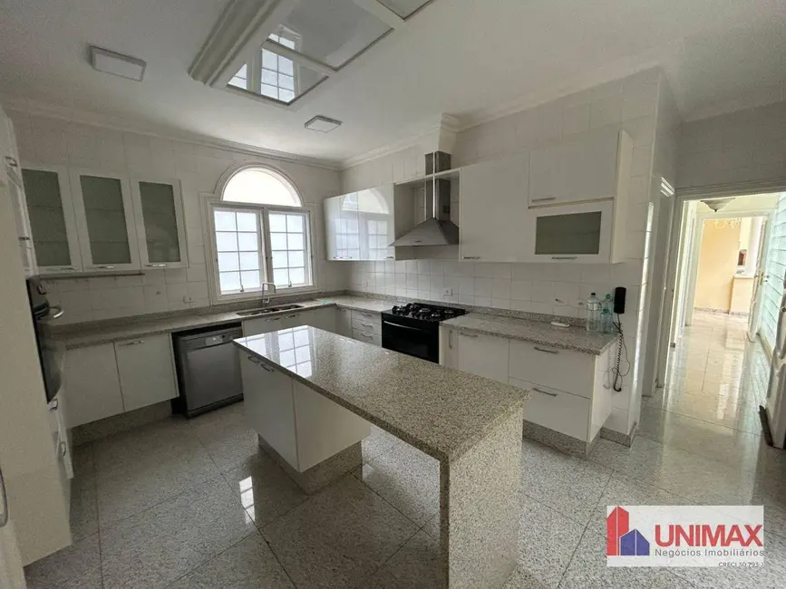 Casa de Condomínio com 4 quartos para alugar, 1135m2 em Alphaville, Santana De Parnaiba - SP - imagem 9 Foto 9 de Casa de Condomínio com 4 quartos para alugar, 1135m2 em Alphaville, Santana De Parnaiba - SP