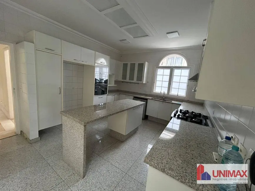 Casa de Condomínio com 4 quartos para alugar, 1135m2 em Alphaville, Santana De Parnaiba - SP - imagem 8 Foto 8 de Casa de Condomínio com 4 quartos para alugar, 1135m2 em Alphaville, Santana De Parnaiba - SP