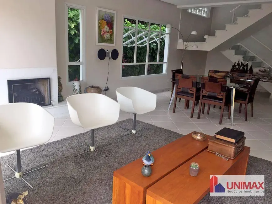 Foto 3 de Casa de Condomínio com 4 quartos à venda, 300m2 em Santana De Parnaiba - SP