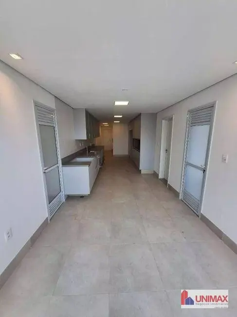 Apartamento com 3 quartos para alugar, 338m2 em Barueri - SP - imagem 8 Foto 8 de Apartamento com 3 quartos para alugar, 338m2 em Barueri - SP