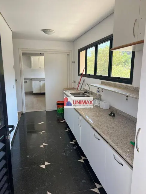 Casa de Condomínio com 4 quartos para alugar, 1100m2 em Barueri - SP - imagem 6 Foto 6 de Casa de Condomínio com 4 quartos para alugar, 1100m2 em Barueri - SP