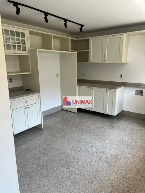 Casa de Condomínio com 4 quartos para alugar, 1100m2 em Barueri - SP - imagem 8 Foto 8 de Casa de Condomínio com 4 quartos para alugar, 1100m2 em Barueri - SP