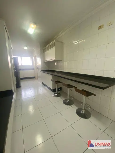 Apartamento com 3 quartos para alugar, 165m2 em Barueri - SP - imagem 9 Foto 9 de Apartamento com 3 quartos para alugar, 165m2 em Barueri - SP