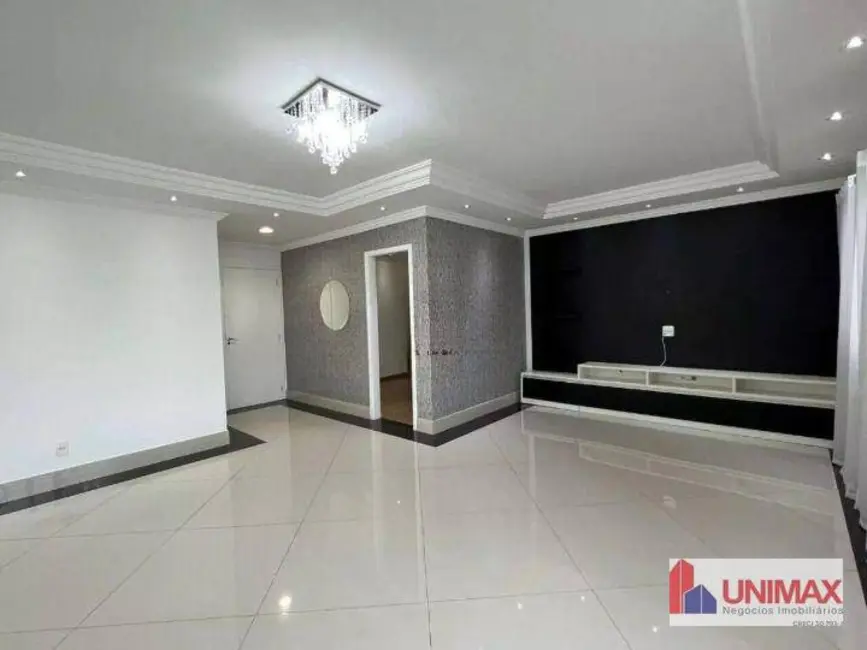 Apartamento com 3 quartos para alugar, 202m2 em Alphaville, Santana De Parnaiba - SP - imagem 8 Foto 8 de Apartamento com 3 quartos para alugar, 202m2 em Alphaville, Santana De Parnaiba - SP