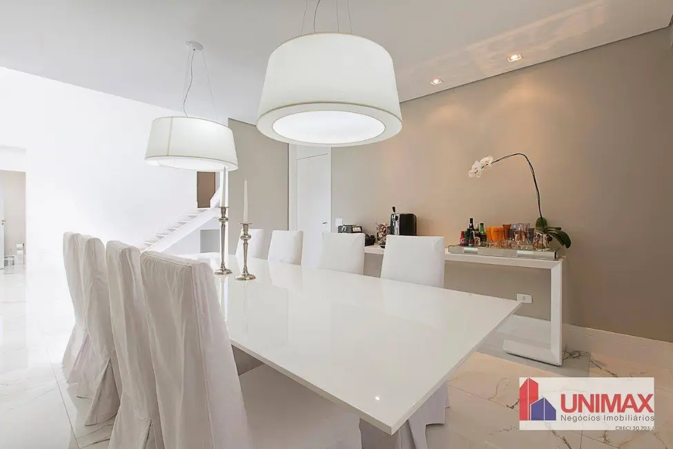 Foto 4 de Casa de Condomínio com 4 quartos para alugar, 900m2 em Barueri - SP