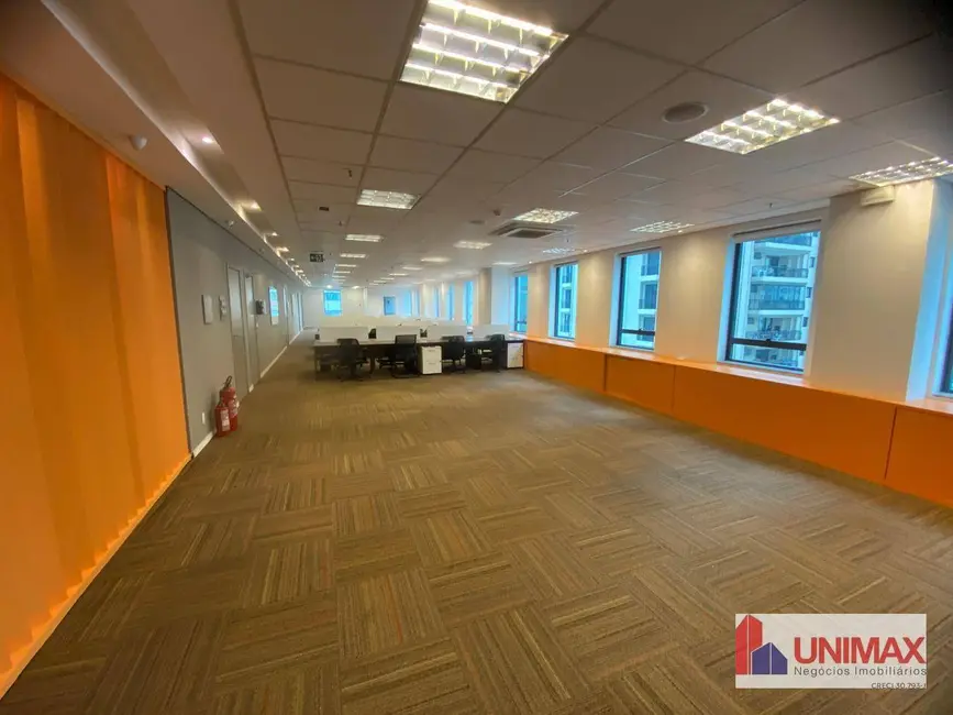 Foto 2 de Sala Comercial à venda, 318m2 em Barueri - SP