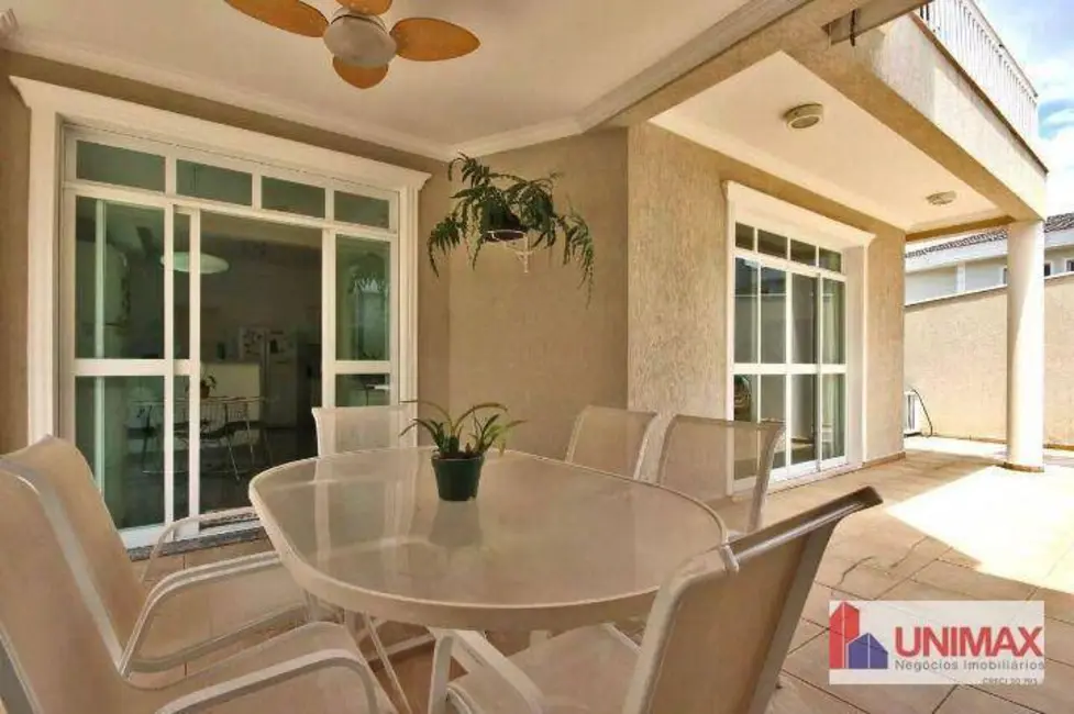 Casa de Condomínio com 4 quartos à venda, 538m2 em Santana De Parnaiba - SP - imagem 4 Foto 4 de Casa de Condomínio com 4 quartos à venda, 538m2 em Santana De Parnaiba - SP