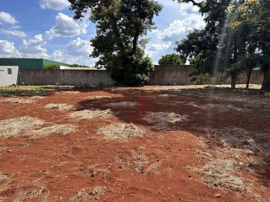 Foto 1 de Terreno / Lote à venda, 477m2 em Palotina - PR