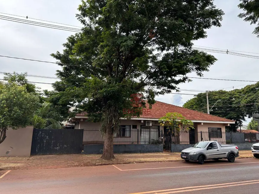 Foto 1 de Casa com 4 quartos à venda, 620m2 em Centro, Palotina - PR