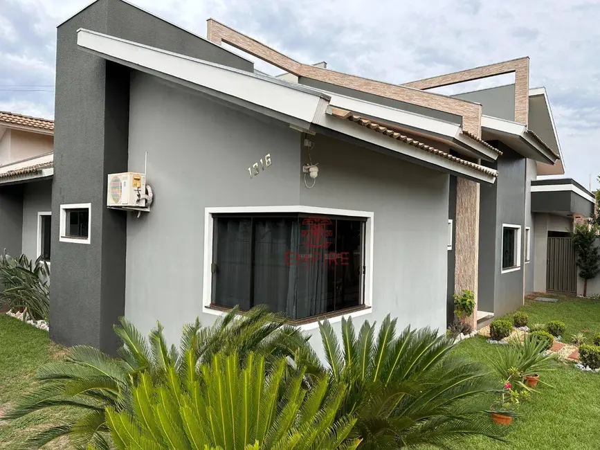Foto 1 de Casa com 3 quartos à venda, 288m2 em Palotina - PR