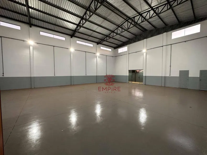 Armazém / Galpão para alugar, 350m2 em Centro, Palotina - PR - imagem 8 Foto 8 de Armazém / Galpão para alugar, 350m2 em Centro, Palotina - PR