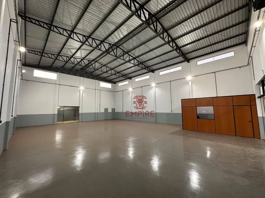 Armazém / Galpão para alugar, 350m2 em Centro, Palotina - PR - imagem 6 Foto 6 de Armazém / Galpão para alugar, 350m2 em Centro, Palotina - PR