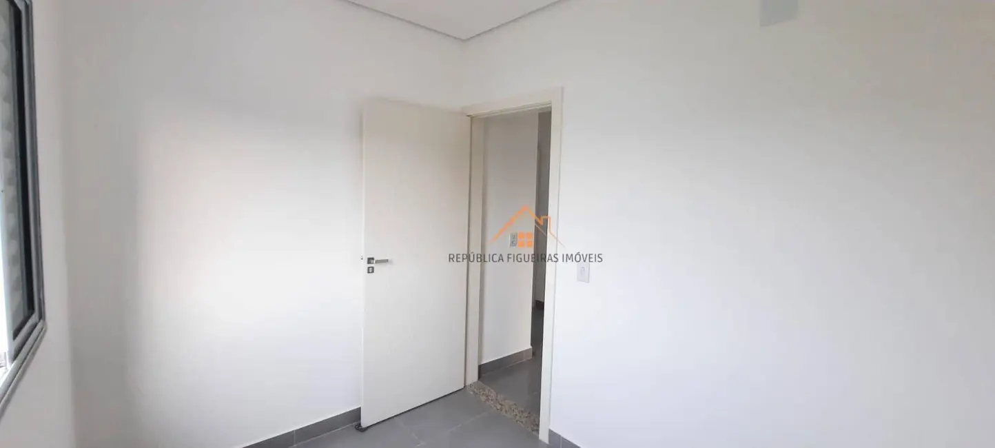 Foto 6 de Casa com 3 quartos à venda, 100m2 em Chácara Roselândia, Cotia - SP