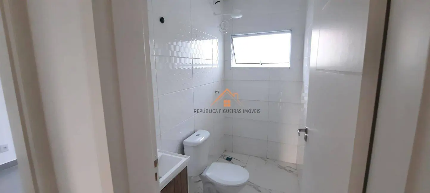 Foto 8 de Casa com 3 quartos à venda, 100m2 em Chácara Roselândia, Cotia - SP