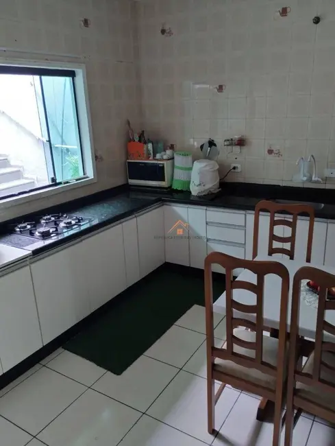 Casa com 4 quartos à venda, 147m2 em Parque das Nações, Santo Andre - SP - imagem 4 Foto 4 de Casa com 4 quartos à venda, 147m2 em Parque das Nações, Santo Andre - SP