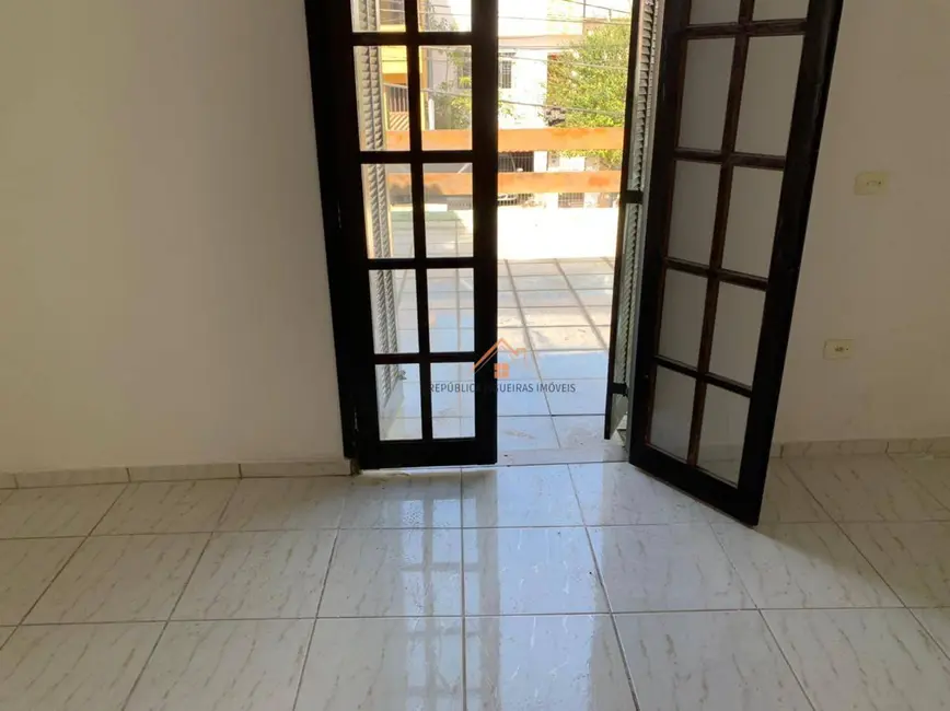 Foto 3 de Casa com 3 quartos à venda, 125m2 em Parque Gerassi, Santo Andre - SP