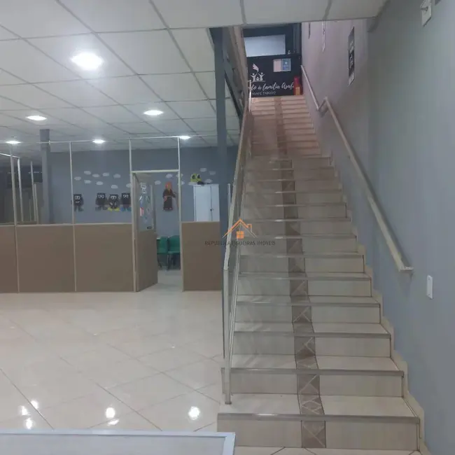 Foto 3 de Armazém / Galpão à venda, 450m2 em Jardim Trianon, Taboao Da Serra - SP