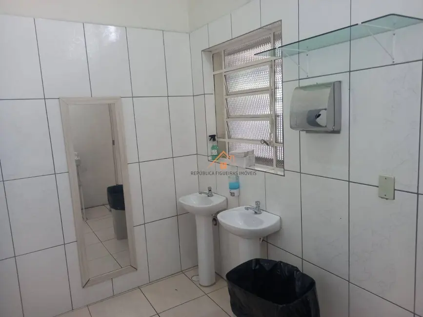 Foto 4 de Armazém / Galpão à venda, 450m2 em Jardim Trianon, Taboao Da Serra - SP