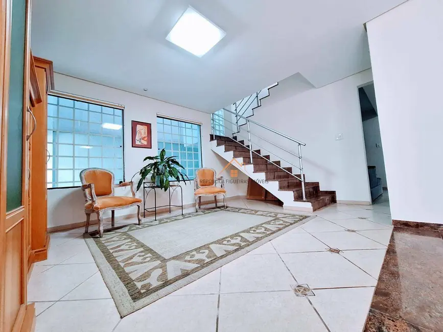 Foto 1 de Sobrado com 4 quartos à venda, 250m2 em Vila Marina, Santo Andre - SP