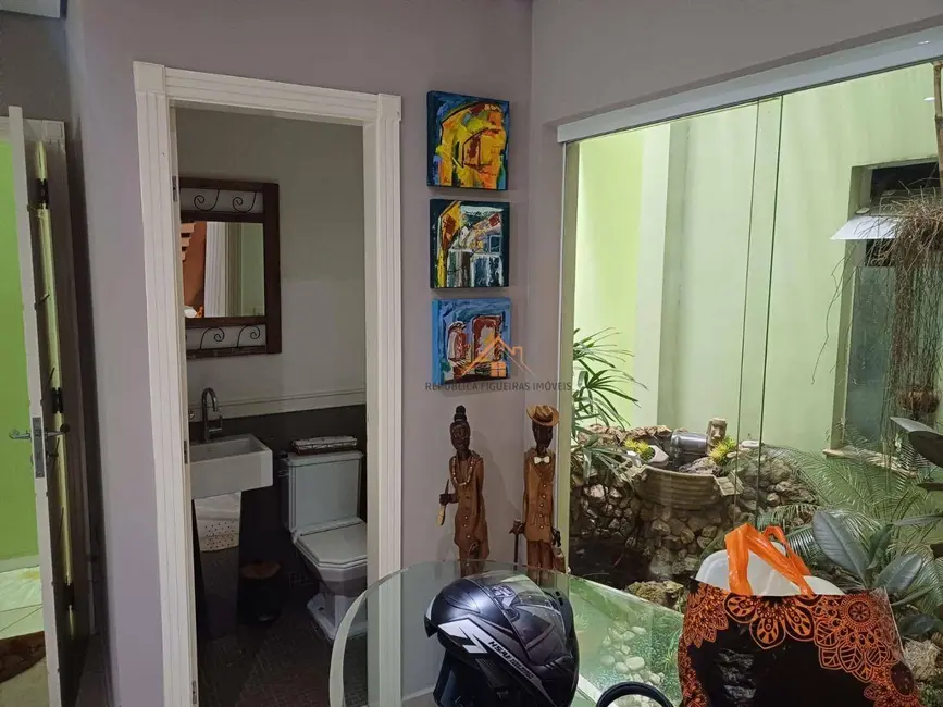 Foto 5 de Sobrado com 4 quartos à venda, 335m2 em Vila Floresta, Santo Andre - SP