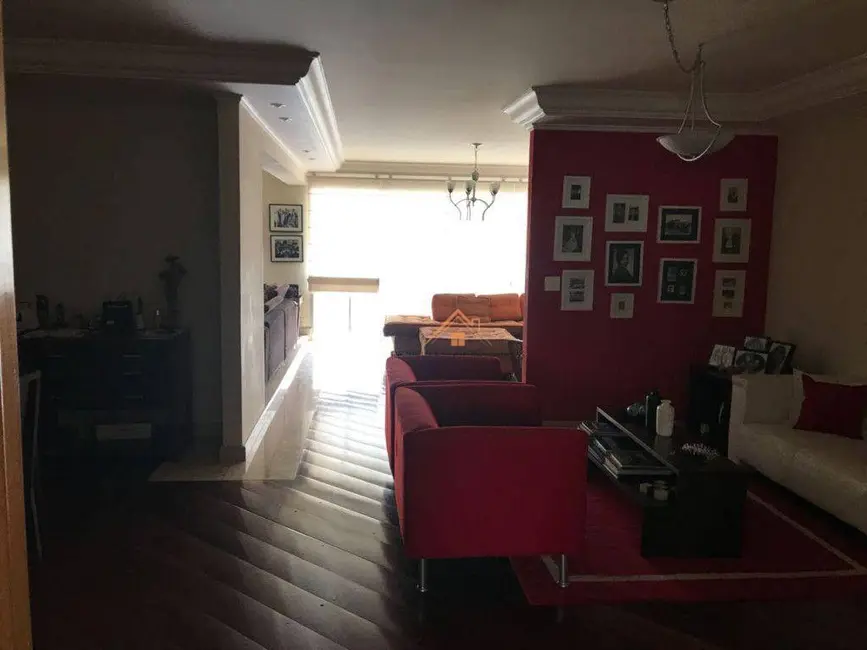 Apartamento com 4 quartos à venda, 320m2 em Santo Antônio, Sao Caetano Do Sul - SP - imagem 7 Foto 7 de Apartamento com 4 quartos à venda, 320m2 em Santo Antônio, Sao Caetano Do Sul - SP