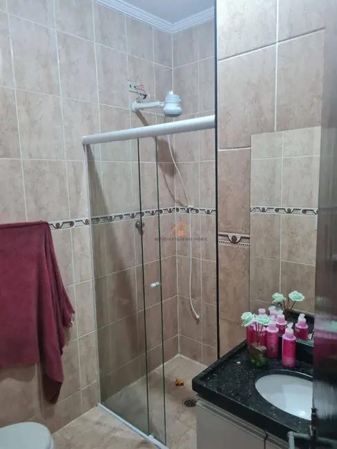 Foto 6 de Casa de Condomínio com 2 quartos à venda, 70m2 em Praia Grande - SP