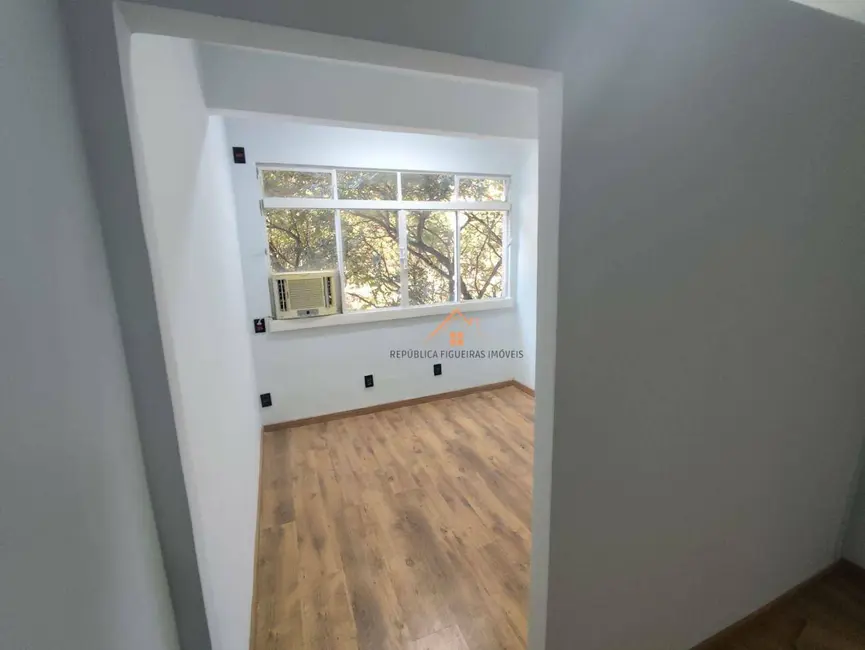 Foto 6 de Apartamento com 1 quarto para alugar, 31m2 em República, São Paulo - SP