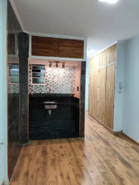 Foto 3 de Apartamento com 1 quarto para alugar, 31m2 em República, São Paulo - SP