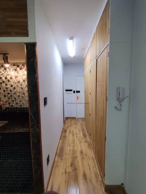 Foto 9 de Apartamento com 1 quarto para alugar, 31m2 em República, São Paulo - SP