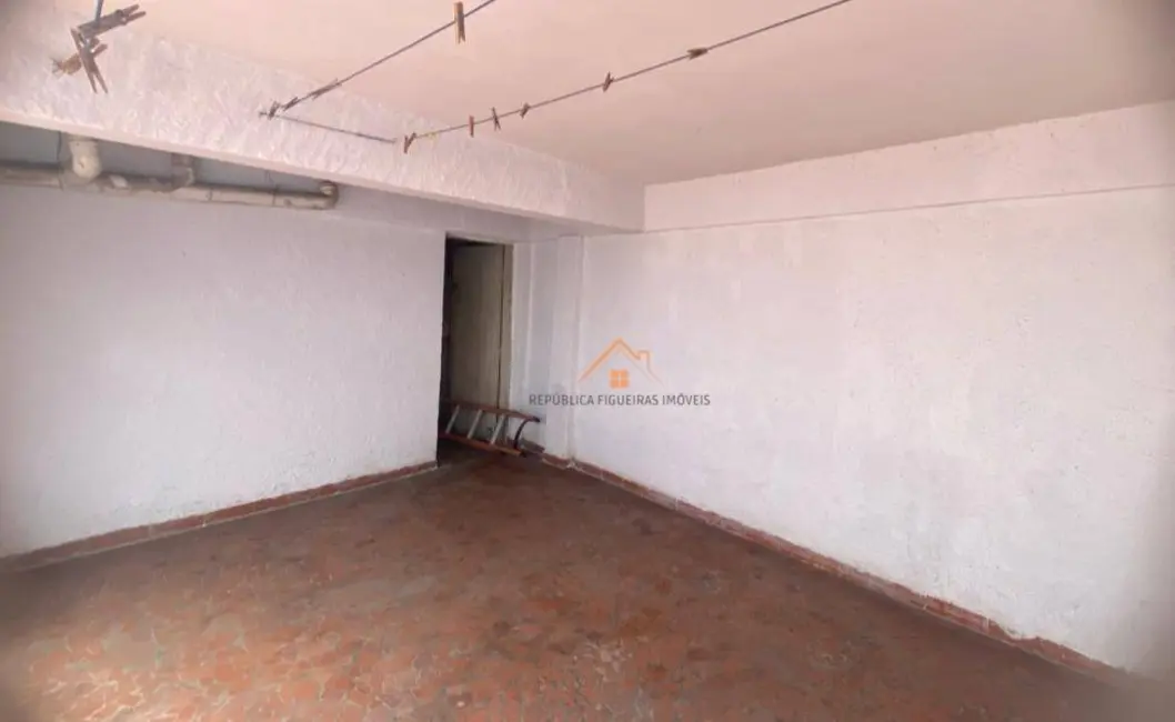 Sobrado com 5 quartos à venda, 236m2 em Sao Bernardo Do Campo - SP - imagem 3 Foto 3 de Sobrado com 5 quartos à venda, 236m2 em Sao Bernardo Do Campo - SP