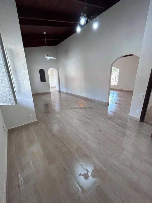 Foto 4 de Sobrado com 4 quartos à venda e para alugar, 630m2 em Sao Bernardo Do Campo - SP