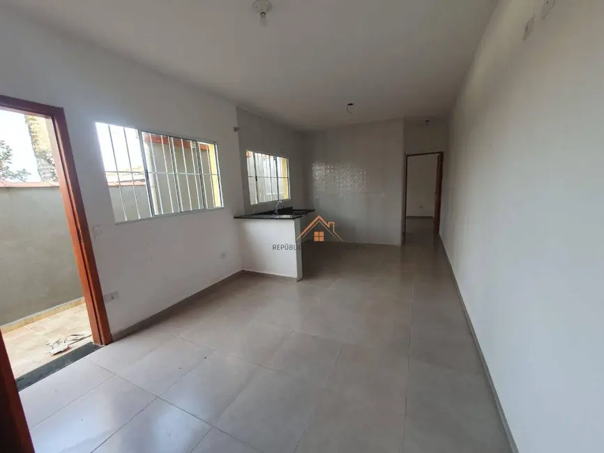Foto 5 de Casa com 2 quartos à venda, 160m2 em Itanhaem - SP