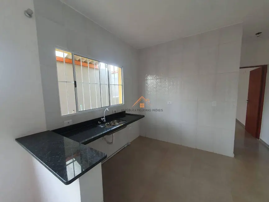 Foto 4 de Casa com 2 quartos à venda, 160m2 em Itanhaem - SP