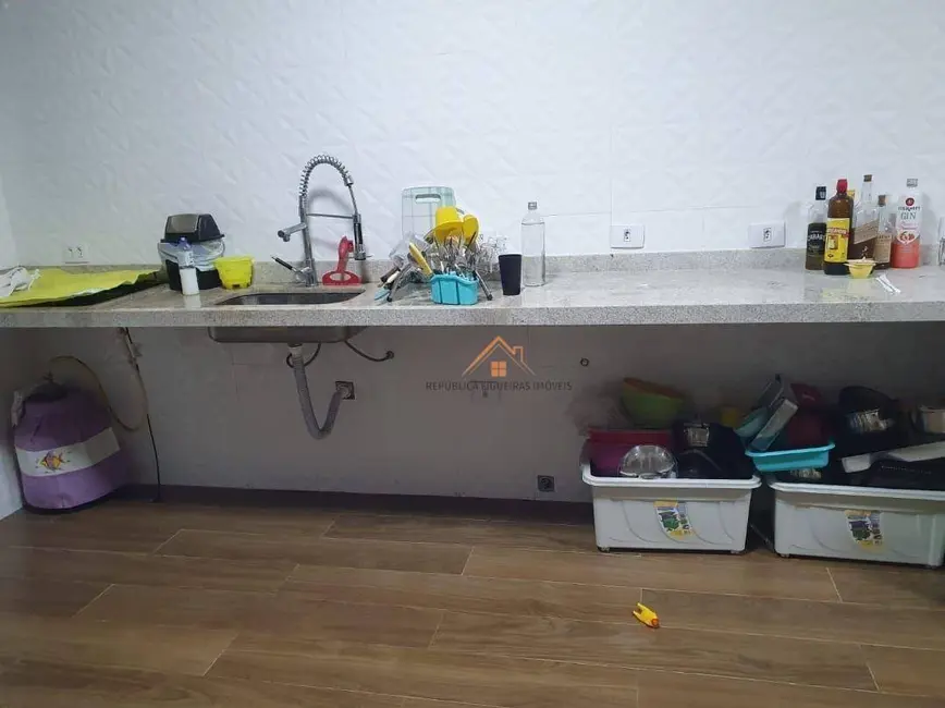 Foto 4 de Casa com 4 quartos à venda, 107m2 em Itanhaem - SP