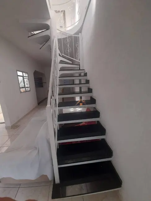 Sobrado com 5 quartos à venda, 300m2 em Bertioga - SP - imagem 9 Foto 9 de Sobrado com 5 quartos à venda, 300m2 em Bertioga - SP