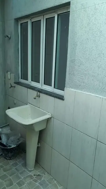 Foto 3 de Apartamento com 2 quartos para alugar, 42m2 em Jardim do Estádio, Santo Andre - SP