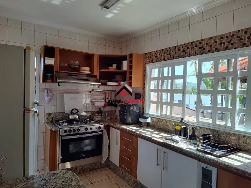 Casa com 3 quartos à venda, 176m2 em Vila Suissa, Mogi Das Cruzes - SP - imagem 3 Foto 3 de Casa com 3 quartos à venda, 176m2 em Vila Suissa, Mogi Das Cruzes - SP