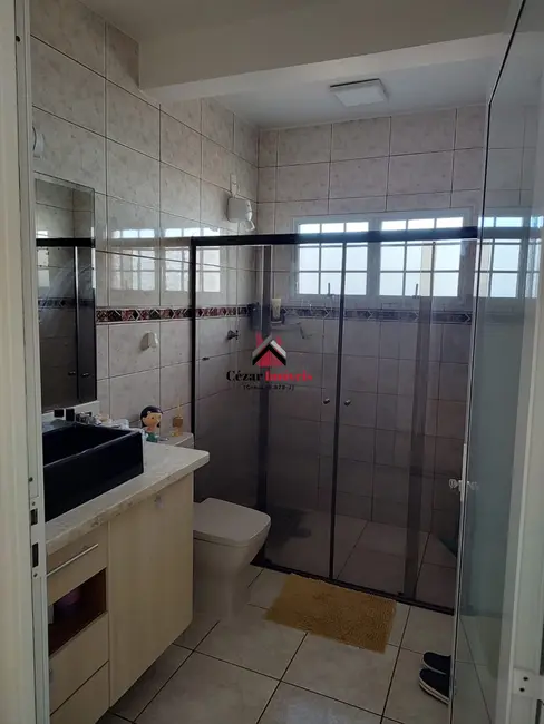 Casa com 3 quartos à venda, 176m2 em Vila Suissa, Mogi Das Cruzes - SP - imagem 6 Foto 6 de Casa com 3 quartos à venda, 176m2 em Vila Suissa, Mogi Das Cruzes - SP