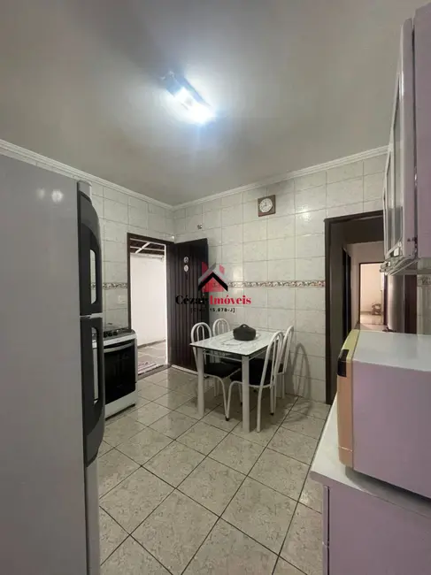 Foto 2 de Casa com 2 quartos à venda, 107m2 em Vila Suissa, Mogi Das Cruzes - SP
