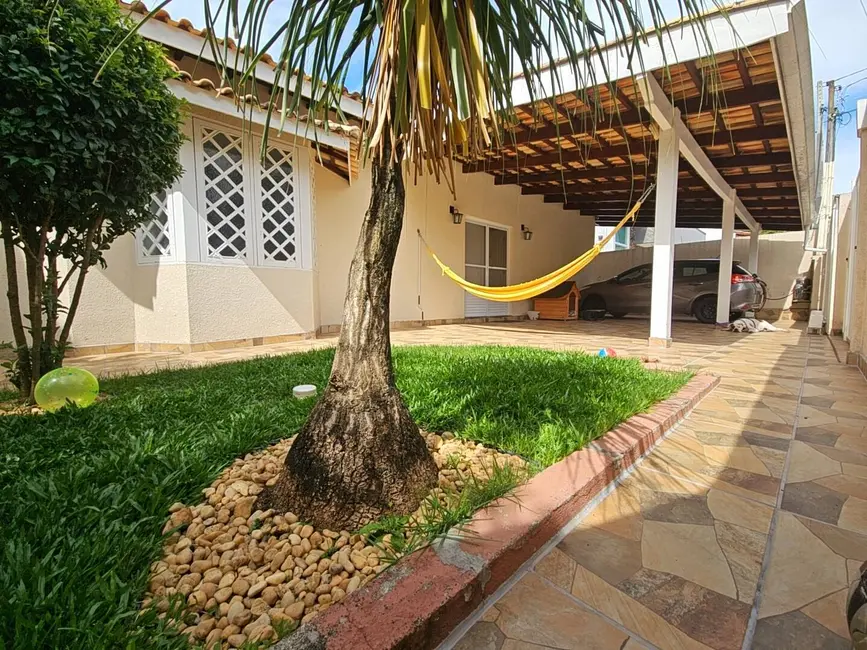 Foto 1 de Casa com 3 quartos à venda, 199m2 em Jardim Floresta, Atibaia - SP