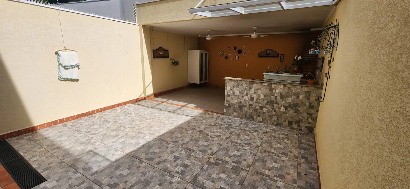 Casa com 3 quartos à venda, 132m2 em Jardim Paulista, Atibaia - SP - imagem 1 Foto 1 de Casa com 3 quartos à venda, 132m2 em Jardim Paulista, Atibaia - SP