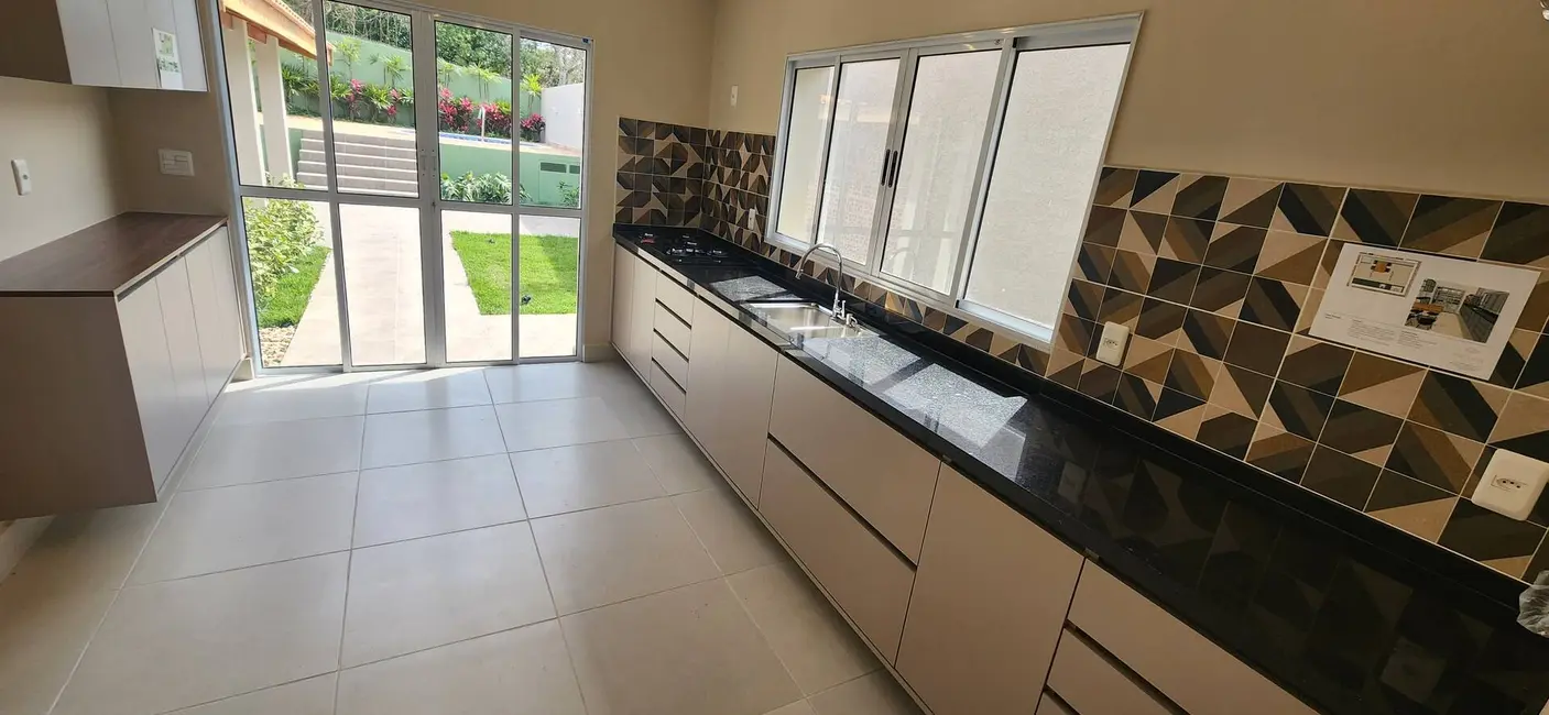 Foto 1 de Casa com 3 quartos à venda, 314m2 em Jardim Santa Bárbara, Atibaia - SP