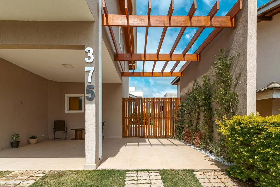 Foto 3 de Casa com 4 quartos à venda, 225m2 em Rio Abaixo, Atibaia - SP