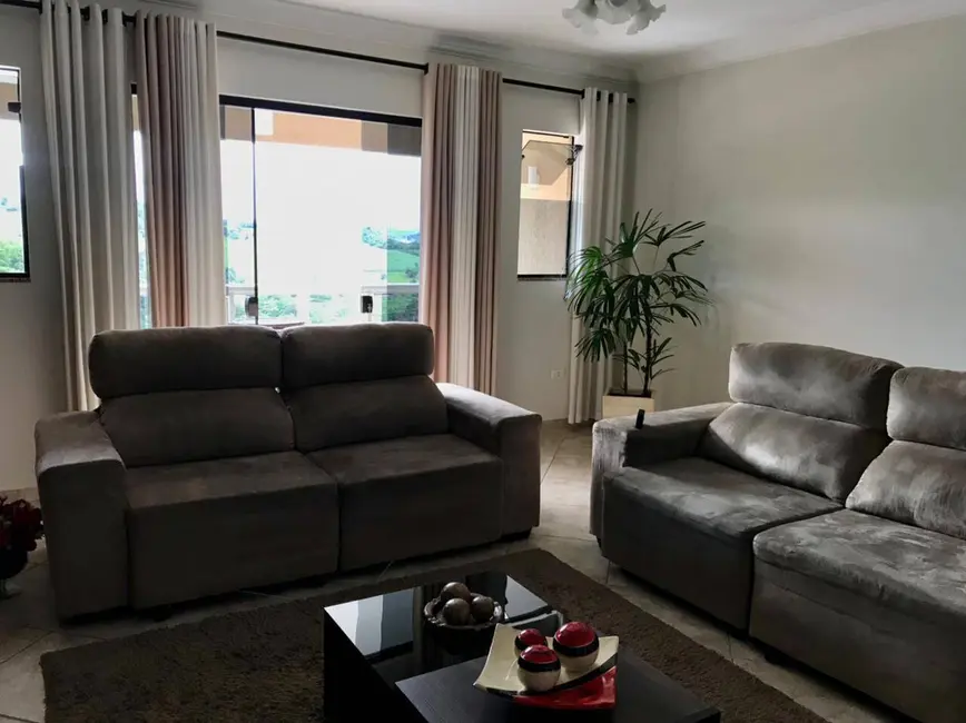 Foto 6 de Casa com 3 quartos à venda, 271m2 em Jardim Brogotá, Atibaia - SP