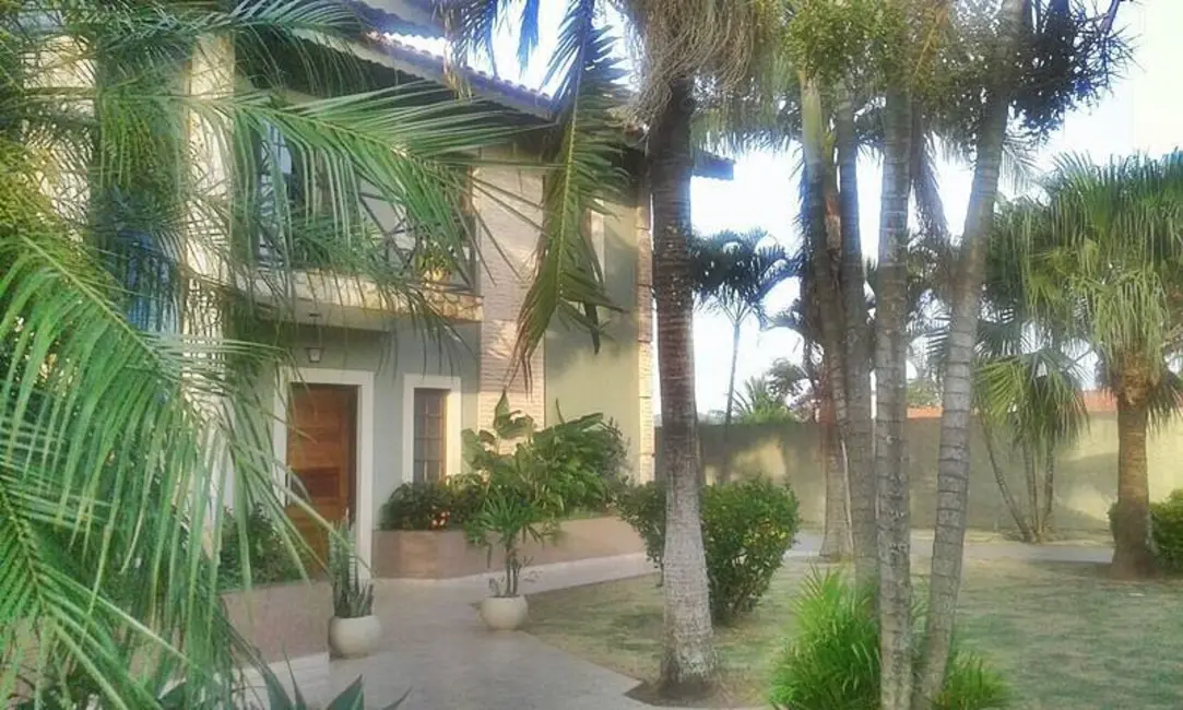 Foto 3 de Casa com 3 quartos à venda, 1000m2 em Centro, Atibaia - SP