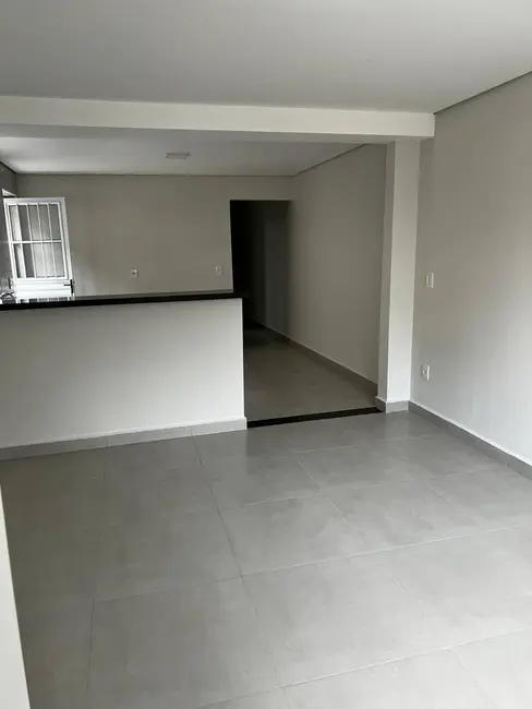 Casa com 2 quartos à venda, 130m2 em Atibaia Jardim, Atibaia - SP - imagem 6 Foto 6 de Casa com 2 quartos à venda, 130m2 em Atibaia Jardim, Atibaia - SP